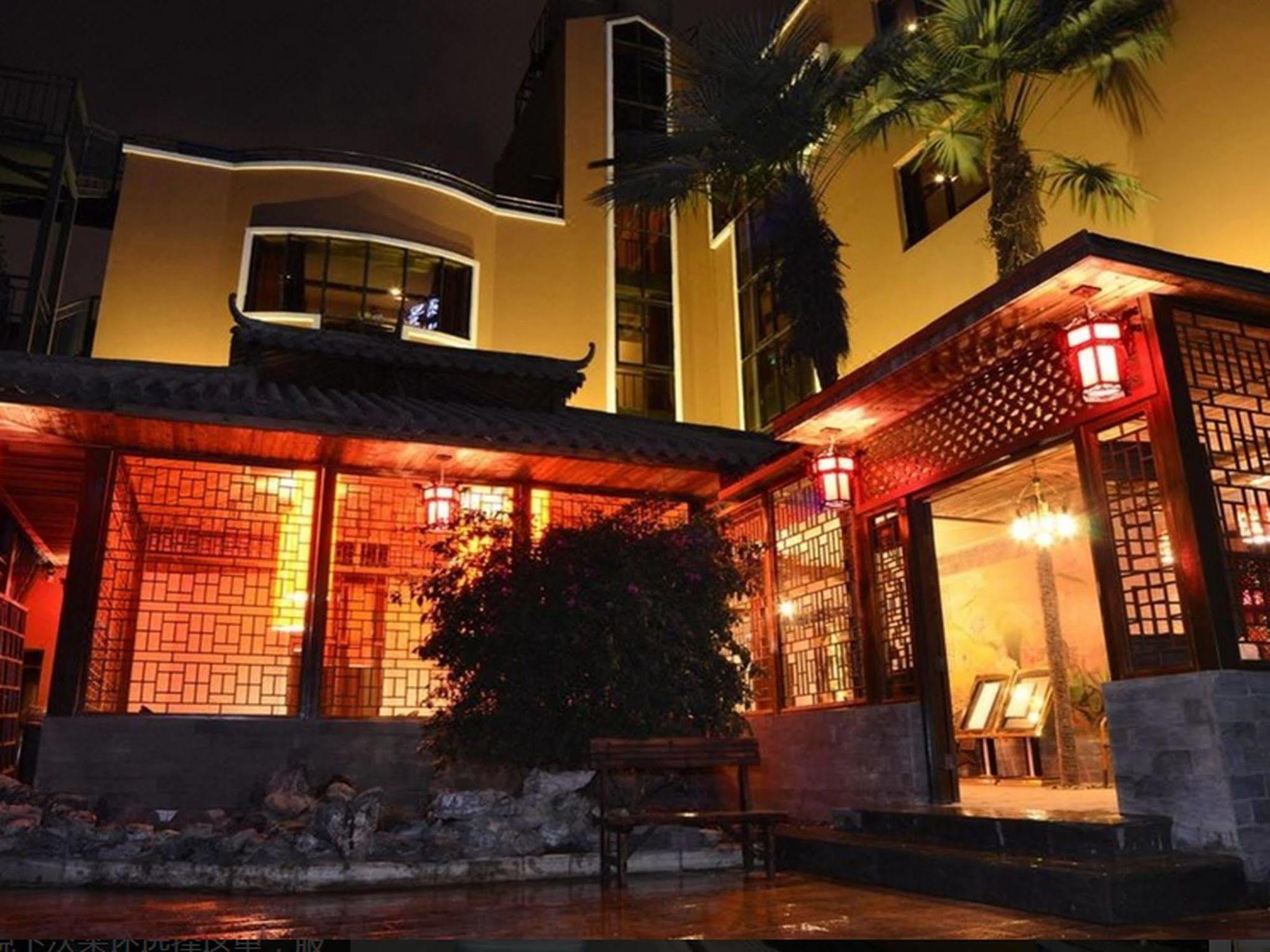 Kunming Green Lake Hostel Екстер'єр фото